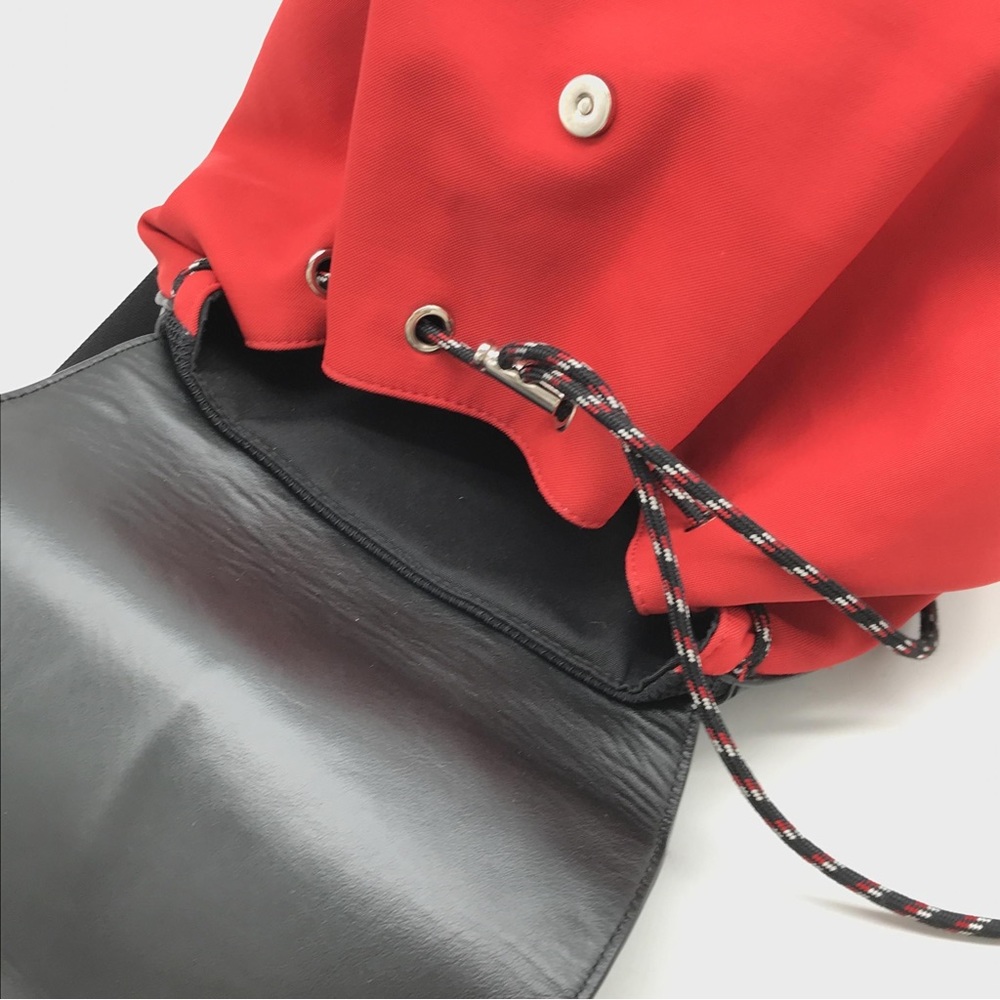 Dior Bumblebee Leather Flap Backpack - Picture 9 of 9